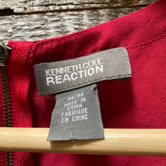 Kenneth Cole Reaction | Silky Tank Top w/ Faux Snakeskin Trim - M, Red - Picture 5 of 7